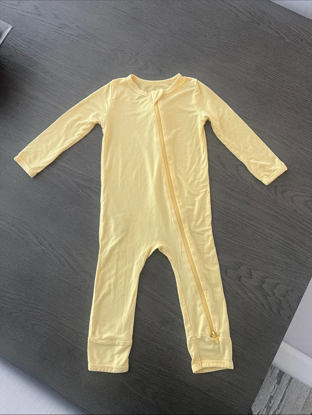 Kyte BABY Soft Yellow Zippered One-Piece Bodysuit